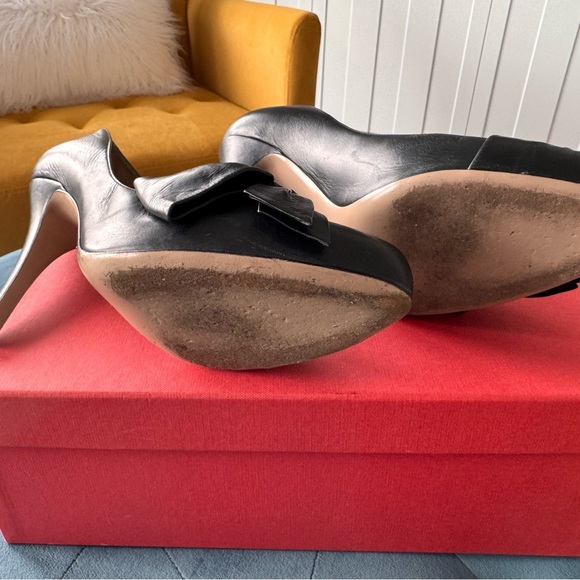 Valentino Black Leather Heels with Bow Accent - Picture 4 of 5